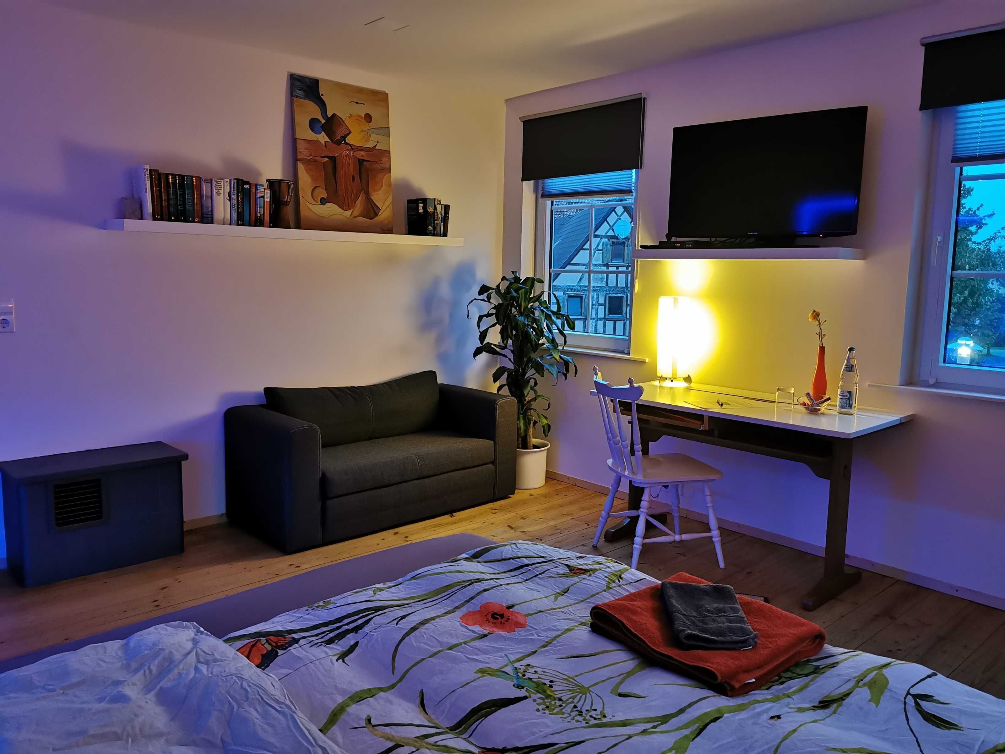 1 Schlafzimmer, Schreibtisch, Reisekinderbett, WLAN