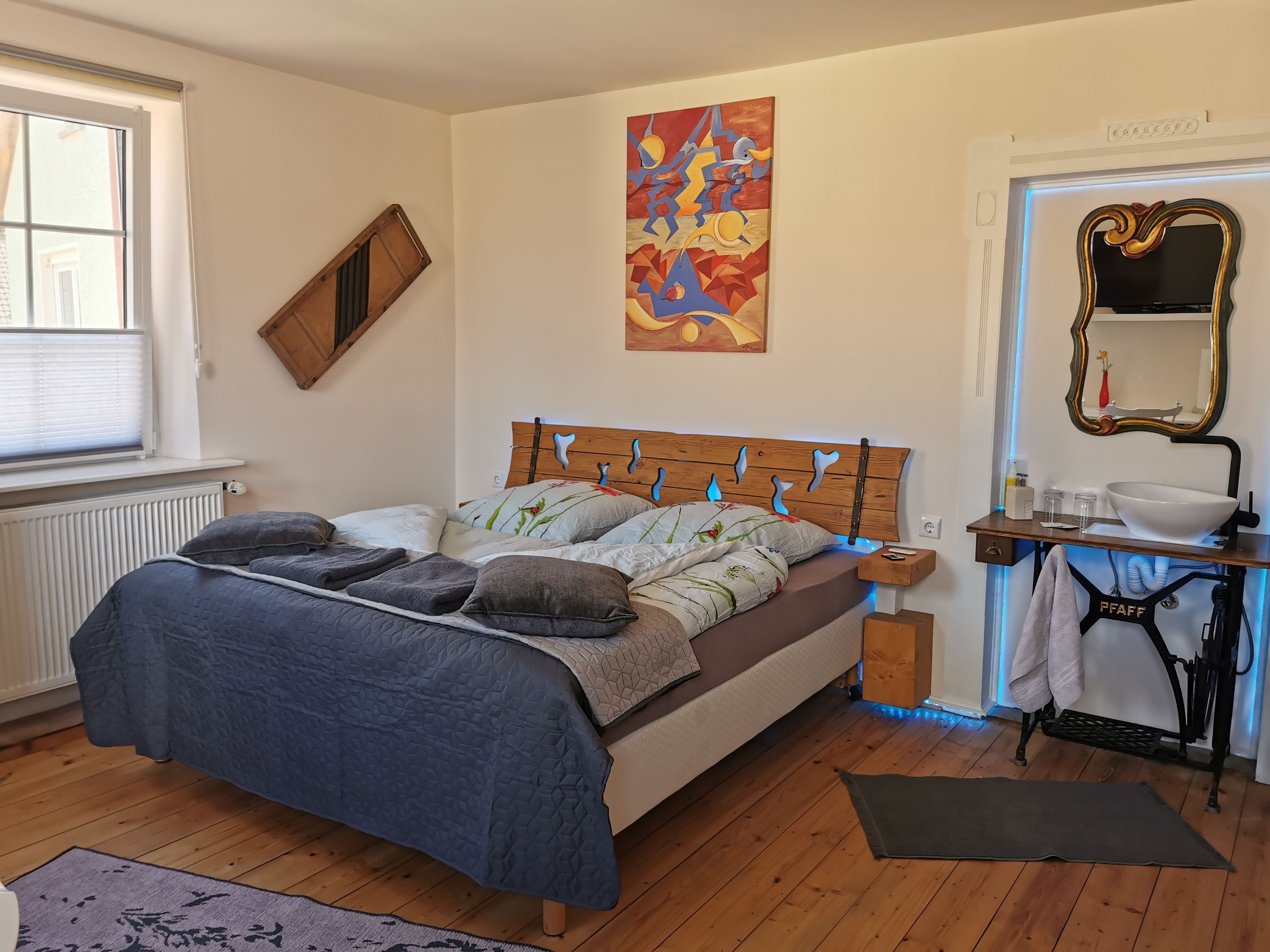 1 Schlafzimmer, Schreibtisch, Reisekinderbett, WLAN