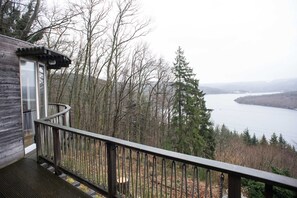 Unclassified image, 3 of 37, button