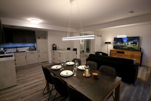 Unclassified image, 4 of 13, button