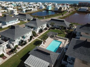 Exterior - Ground Floor Condo, Boardwalk to Beach, Shared Pool and Grill (Port Aransas)