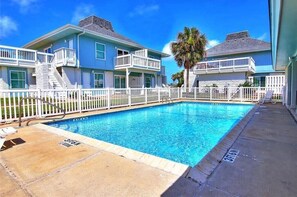 Pool - Second Floor Condo, Shared Pool, Grills and Boardwalk (Port Aransas)