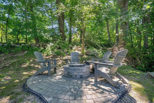 Fair Winds | Twin Charmer Walk to Downtown Mystic!
