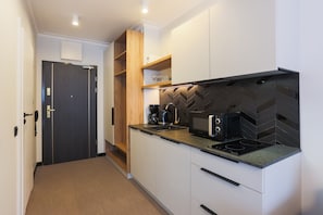 Comfort Apartment | Private kitchen | Mini-fridge, coffee/tea maker, electric kettle, toaster - Apartamenty Swinoujscie-ApartPark Rubus (Swinoujscie)
