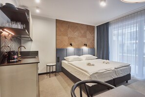 Classic Studio Suite | Living area | 40-inch flat-screen TV with cable channels, TV - Apartamenty Swinoujscie-ApartPark Rubus (Swinoujscie)