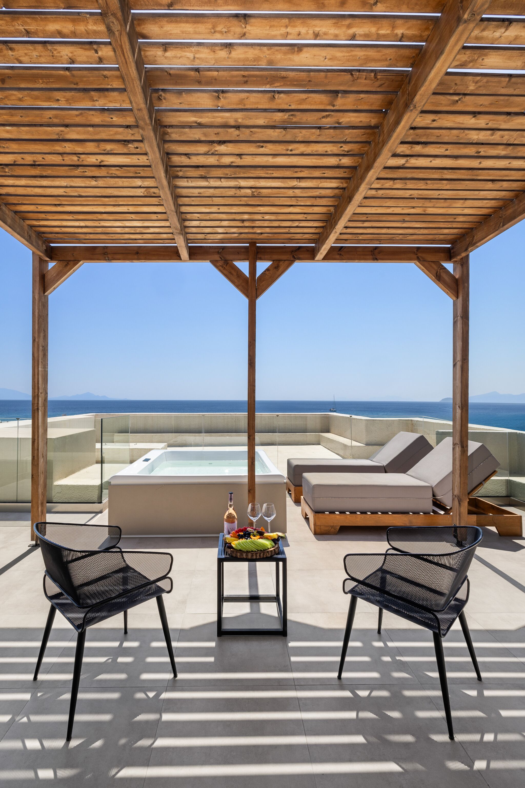 Suite, Sea View (Penthouse) | Hypo-allergenic bedding, in-room safe, soundproofing, free WiFi