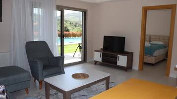 Deluxe-Apartment | 1 Schlafzimmer, Minibar, Schreibtisch, schallisolierte Zimmer