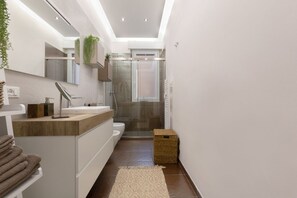 Dusche, Bidet