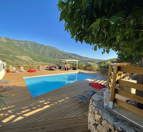 Casa Maredda with private pool and 6000m garden