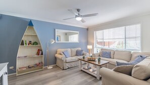 Smart TV, Netflix, streaming services - Ocean Palms, 11 Prentice Place with a private pool (Anna Bay)