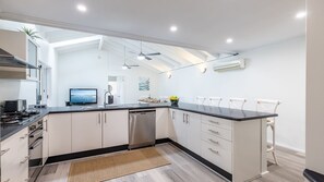 Fridge, microwave, oven, stovetop - Ocean Palms, 11 Prentice Place with a private pool (Anna Bay)