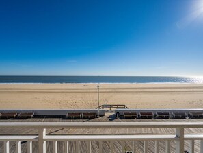 Beach - New Listing! Large luxury condo on the boardwalk with pool! (Ocean City)