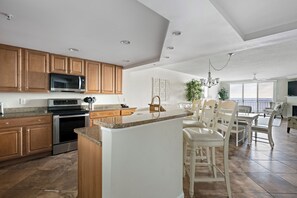 Microwave, dishwasher, cookware/dishes/utensils