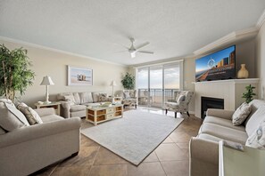 TV, DVD player - New Listing! Large luxury condo on the boardwalk with pool! (Ocean City)