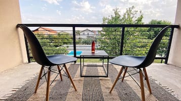Villa | Balcony