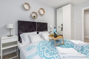 公寓, 1 间卧室, 阳台, 海滨 | 1 多间卧室、床单