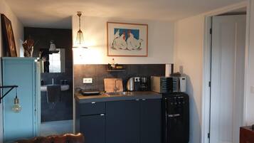 Apartment | Private kitchen | Fridge, microwave, oven, stovetop