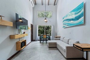 TV, offices - Potrero Beach 5min Walk, Pool and Security (Santa Cruz)