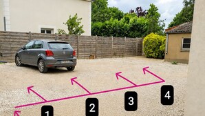 Property grounds - Studio-Terrace - Free parking (Orléans)