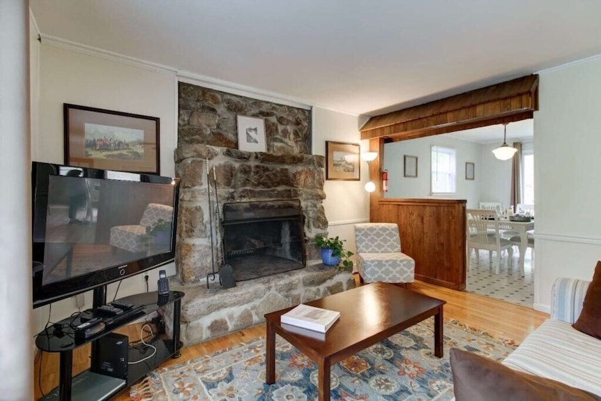 Pet Friendly Cottage 3.5 Miles From Lake Moomaw! - Hot Springs, VA