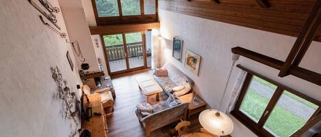 TV, DVD player, stereo