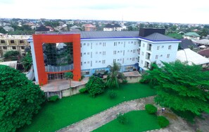 Courtyard - Havilah Towers Hotel (Uyo)