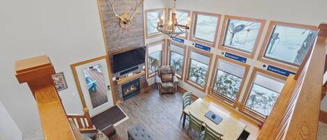 Télévision, cheminée