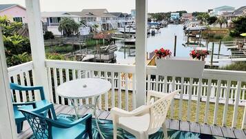 House, 3 Bedrooms | Property grounds