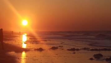 House, 3 Bedrooms | Beach