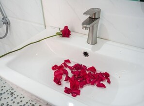 Bathroom - Ha Noi Blue Hotel (Da Nang)