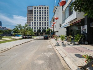 Exterior - Ha Noi Blue Hotel (Da Nang)