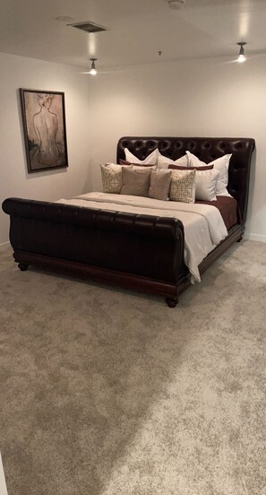 2 habitaciones, escritorio, wifi y ropa de cama 