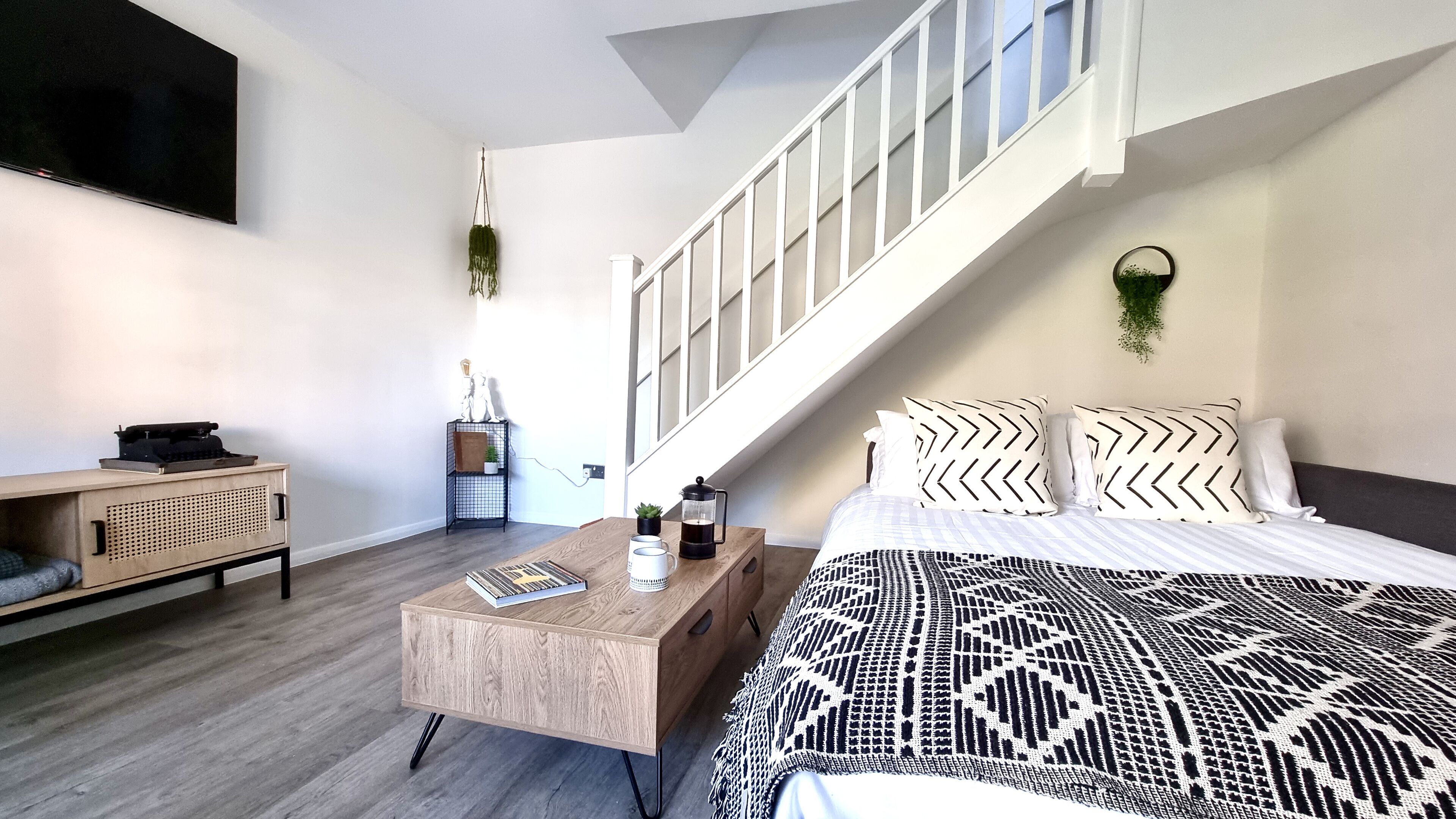 2 bedrooms, desk, iron/ironing board, free WiFi