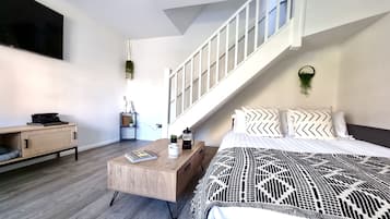 2 bedrooms, desk, iron/ironing board, free WiFi