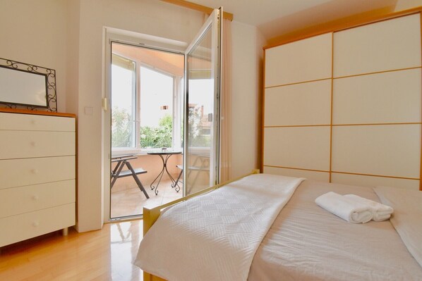 1 bedroom, iron/ironing board, WiFi, bed sheets