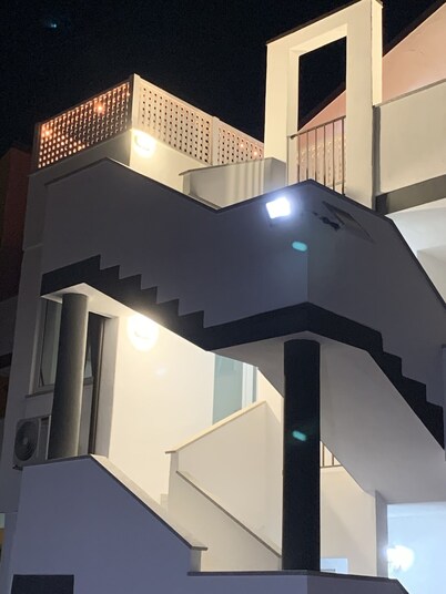 Central  and bright modern apartment