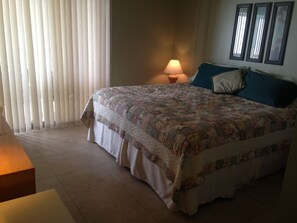 2 camere, una scrivania, ferro/asse da stiro, Wi-Fi gratuito