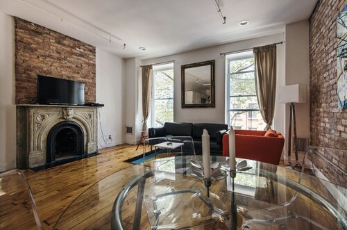 Sumptuous Brownstone Apt in the Heart Fort Greene