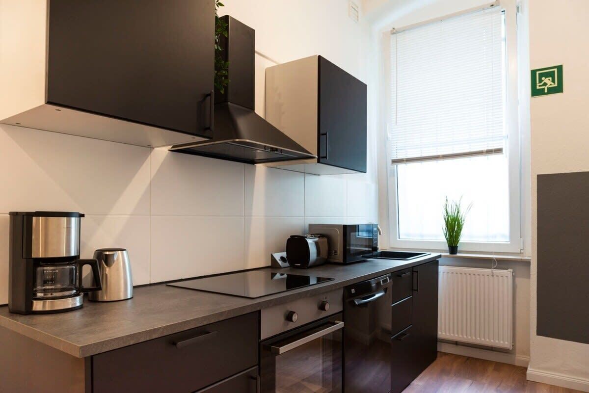 Oven, stovetop, dishwasher, coffee/tea maker