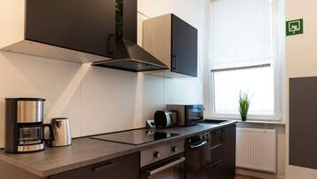 Oven, stovetop, dishwasher, coffee/tea maker