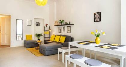 Modern Two Bedroom Apartment in Berlin Schöneberg
