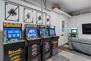 Spielezimmer