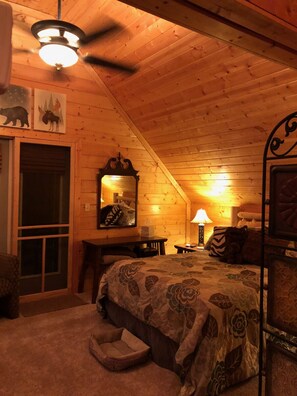 2 Schlafzimmer, Schreibtisch, Bügeleisen/Bügelbrett, WLAN