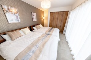 5 Schlafzimmer, Schreibtisch, Bügeleisen/Bügelbrett, kostenloses WLAN