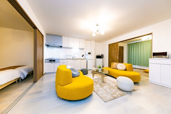 4 多间卧室、办公桌、熨斗/熨衣板、免费 WiFi