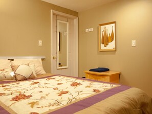 4 室のベッドルーム、アイロン / アイロン台、旅行用ベビーベッド、WiFi (無料)