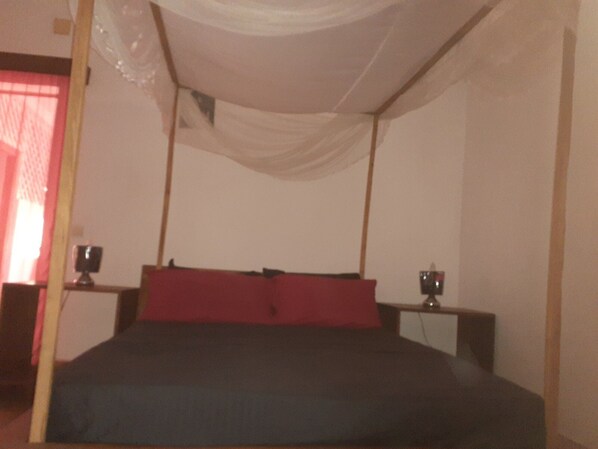 2 chambres, bureau, Wi-Fi gratuit, draps fournis