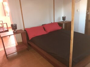 2 habitaciones, escritorio, wifi gratis y ropa de cama 