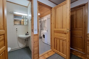 컴포트 아파트, 침대(여러 개), 금연, 사우나 | 욕실 | 헤어드라이어, 비누, 샴푸