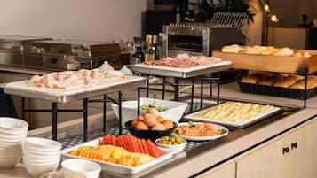 Daily buffet breakfast (EUR 15 per person)